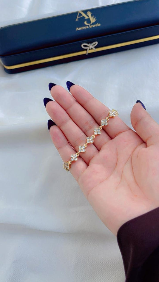 FourLeaf Elegance Bracelet