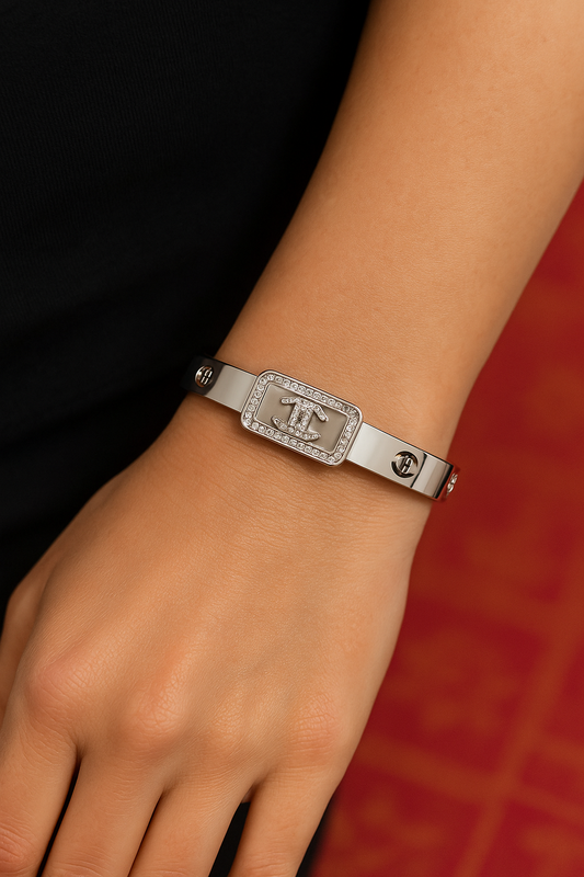 Double C Luxury Bangle