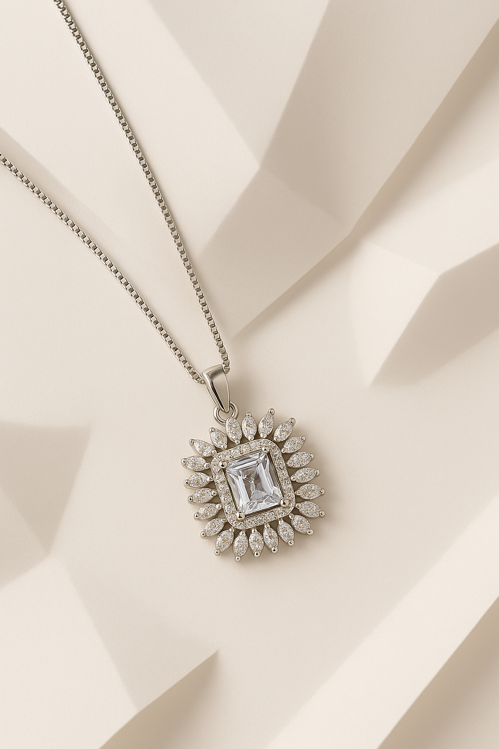 Gleamnest Locket