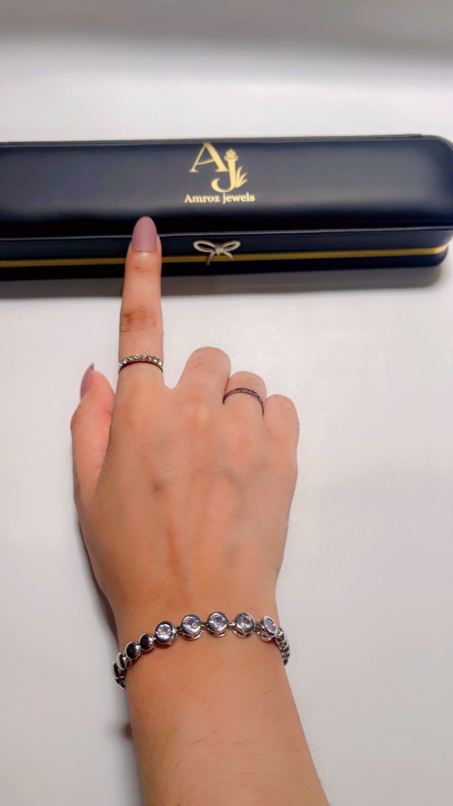 Lune Bazel Spark Bracelet