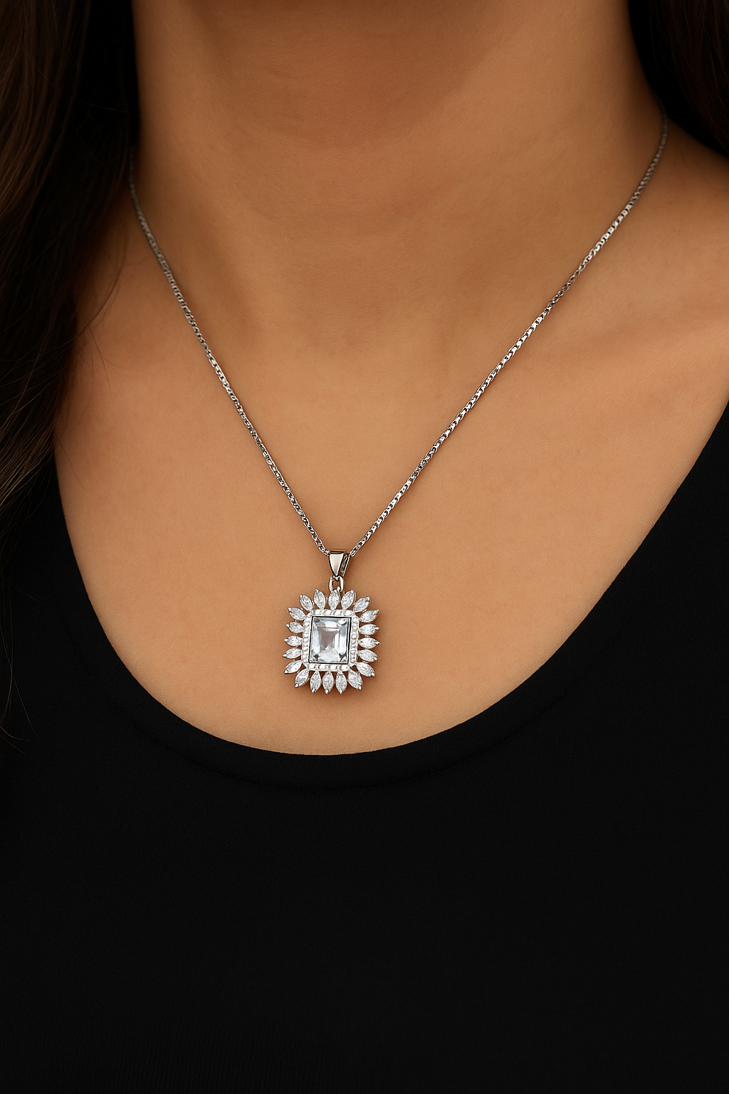 Gleamnest Locket