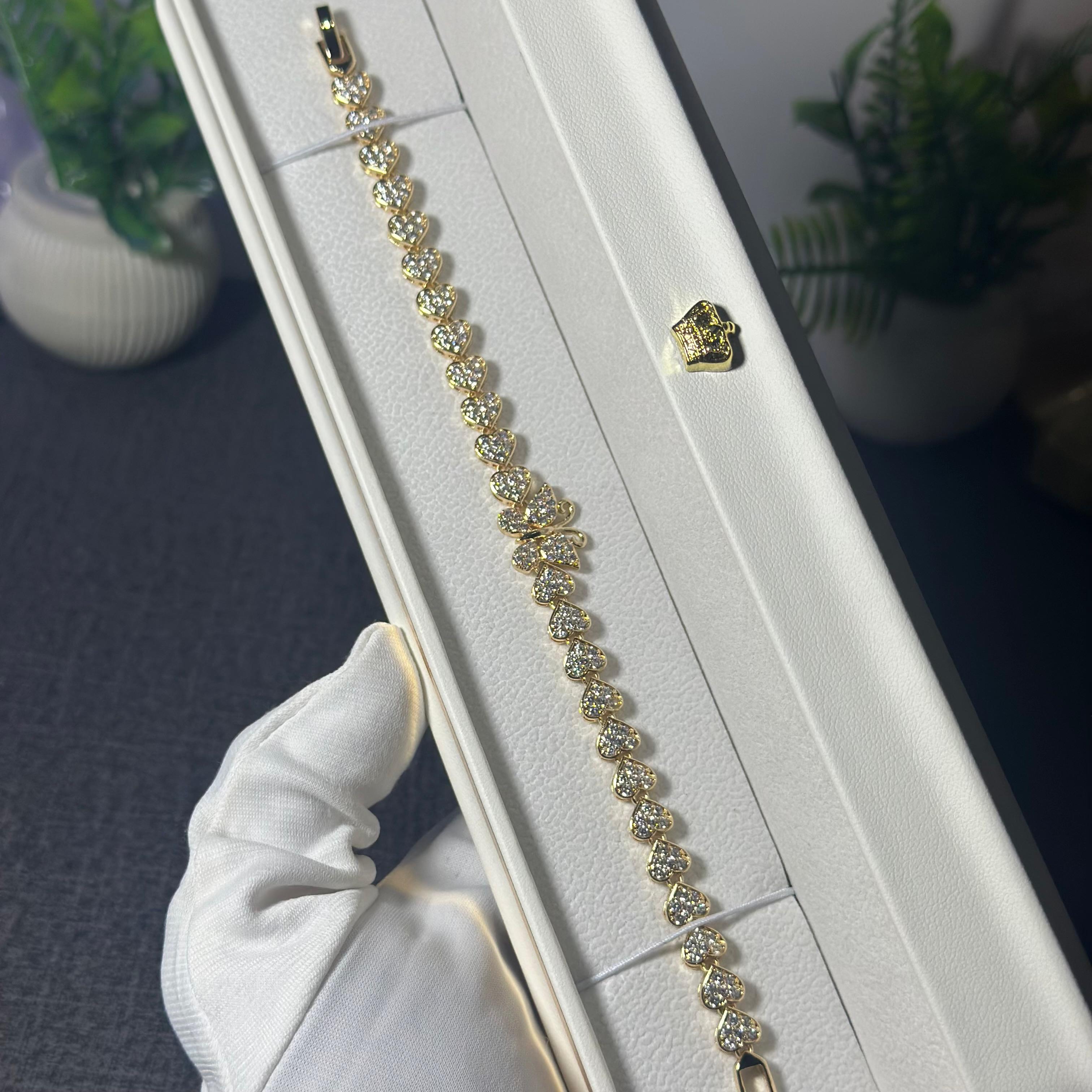 Butterfly Center Heart Chain Bracelet