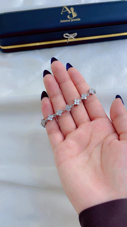 FourLeaf Elegance Bracelet