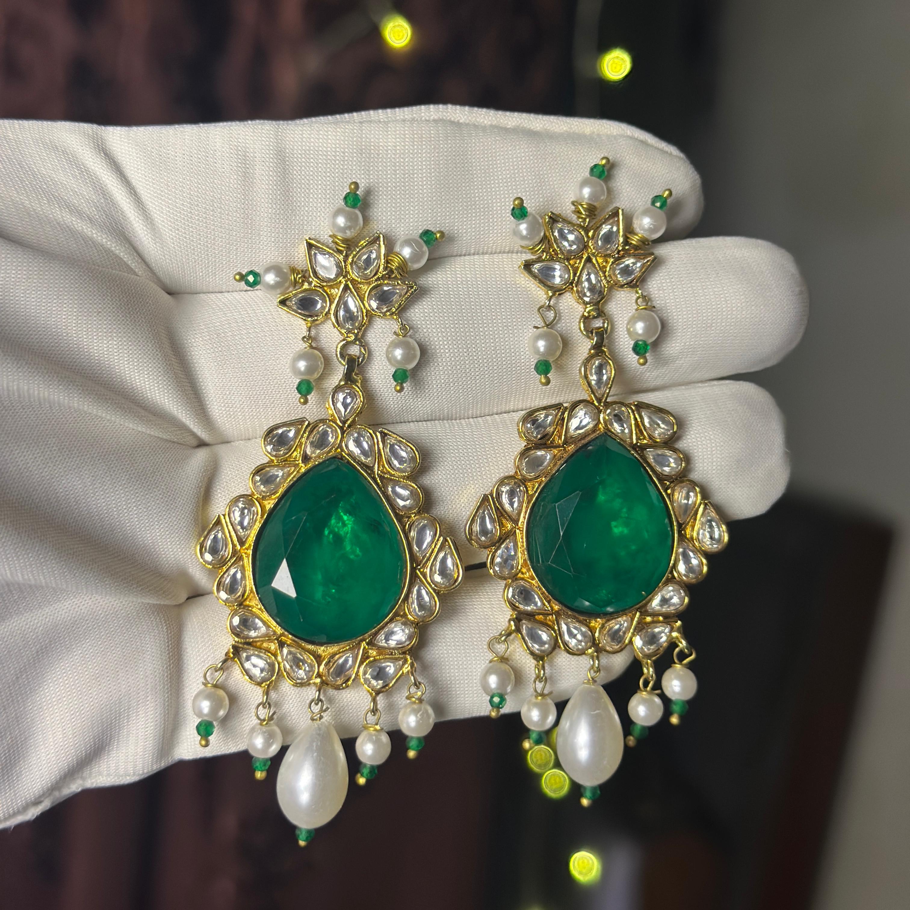 Emerald Bloom Studs Earing