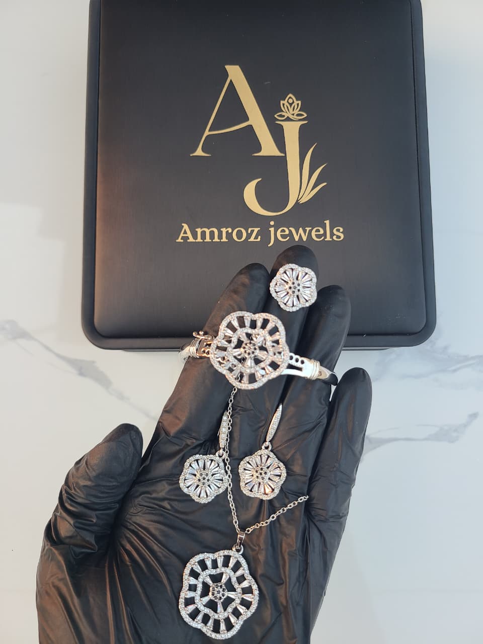 💎 Silver Bloom Combo Set