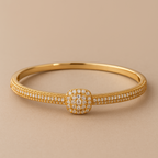 Sparkling Halo Bangle (1 Carat)