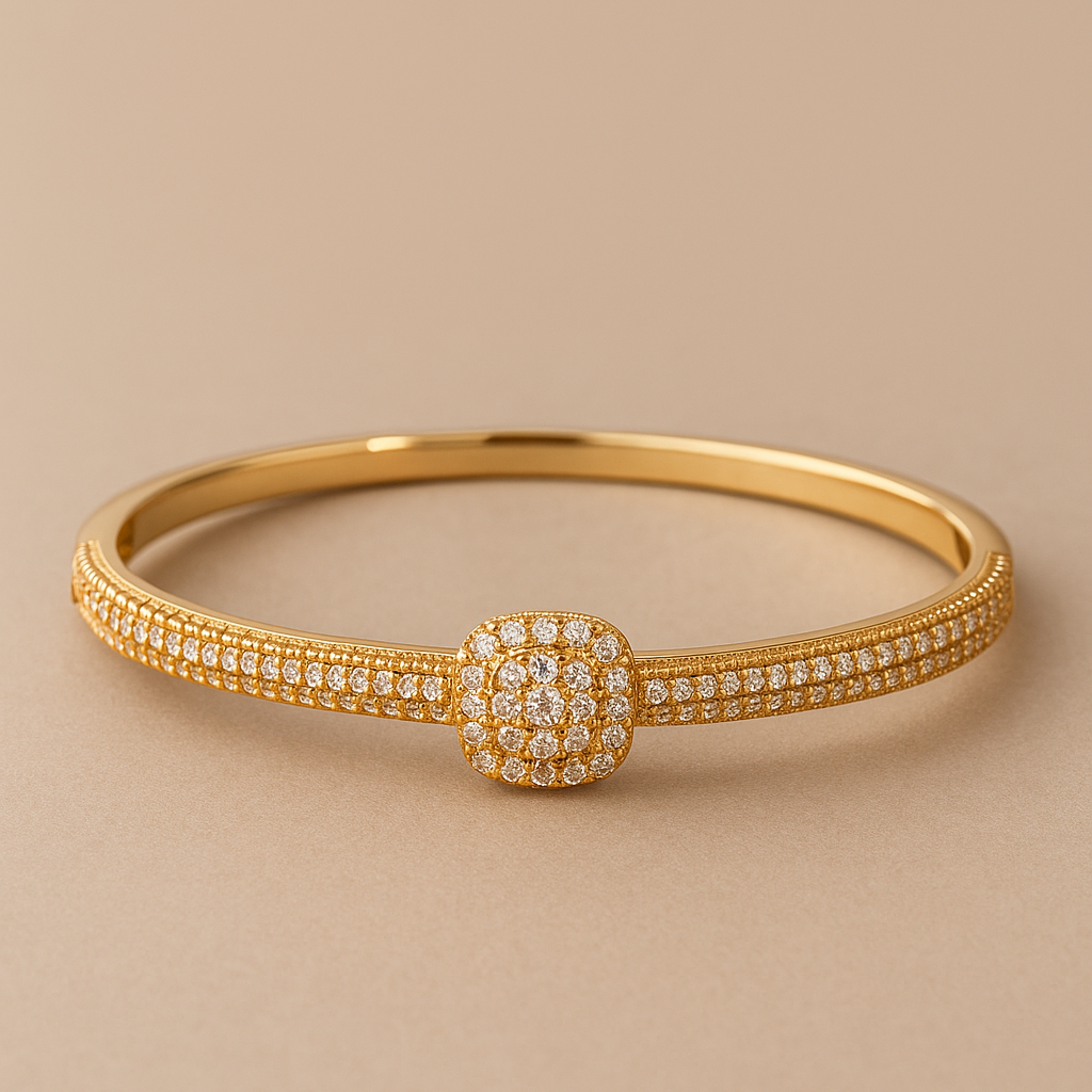 Sparkling Halo Bangle (1 Carat)