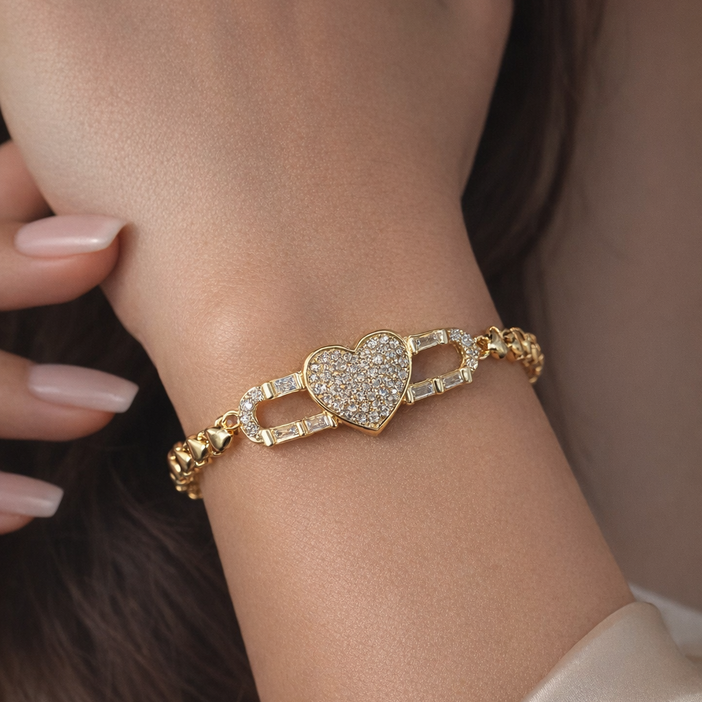 Pavé Heart Link Bracelet