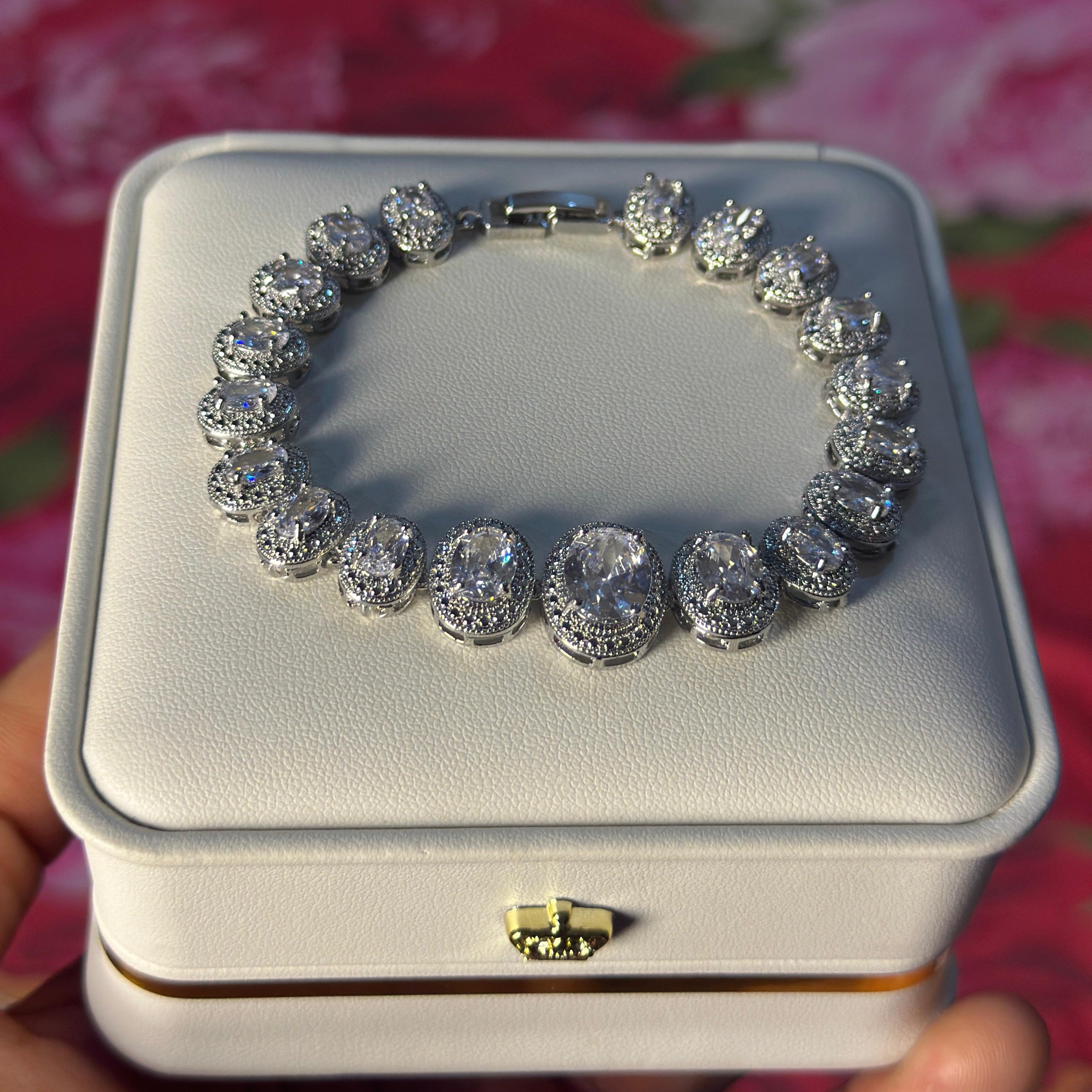 Oval Shine Bracelet