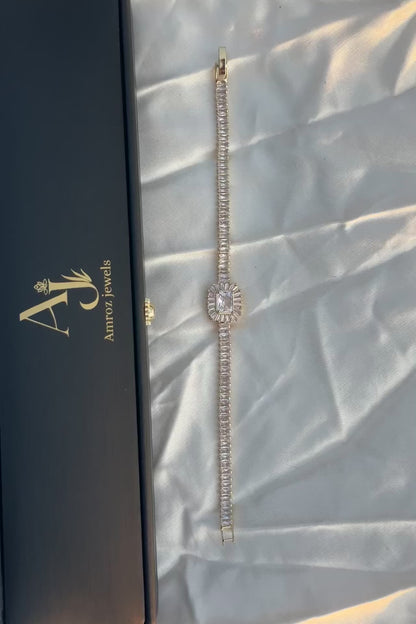 Gold Halo Radiant Bracelet - 1 Carat Look