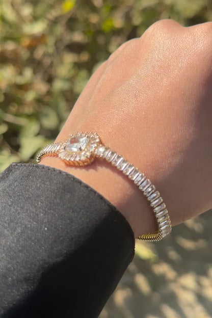 Gold Halo Radiant Bracelet - 1 Carat Look